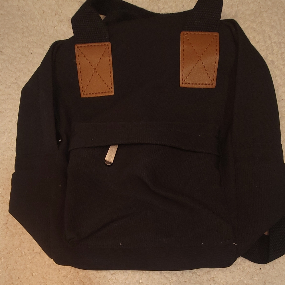 Mini Black Backpack Purae